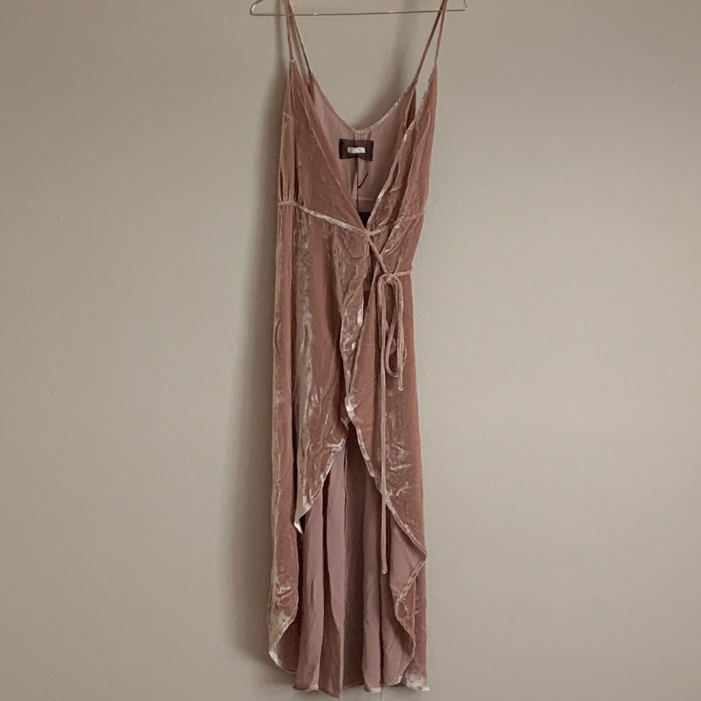 Super cute dress!